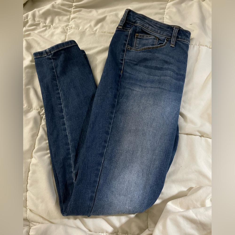 UniversalThread Mid Rise Skinny Jeans